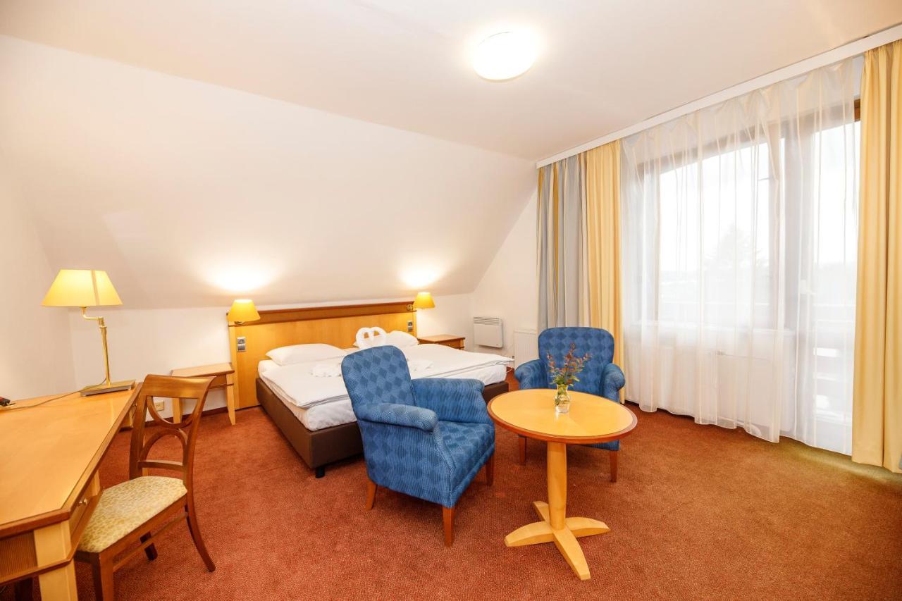 Fontana Lipno Hotel Cerna v Posumavi Bagian luar foto