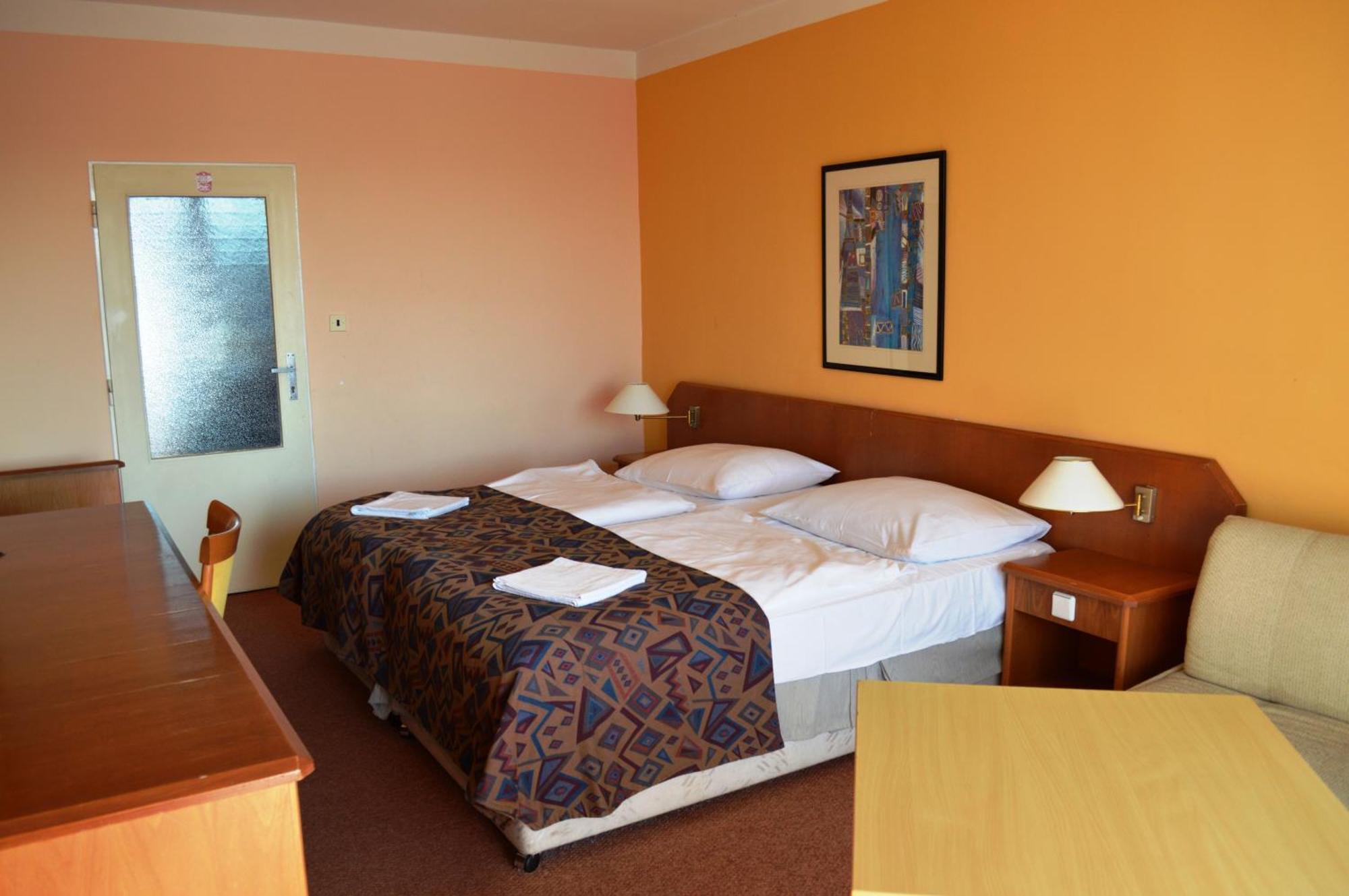 Fontana Lipno Hotel Cerna v Posumavi Ruang foto