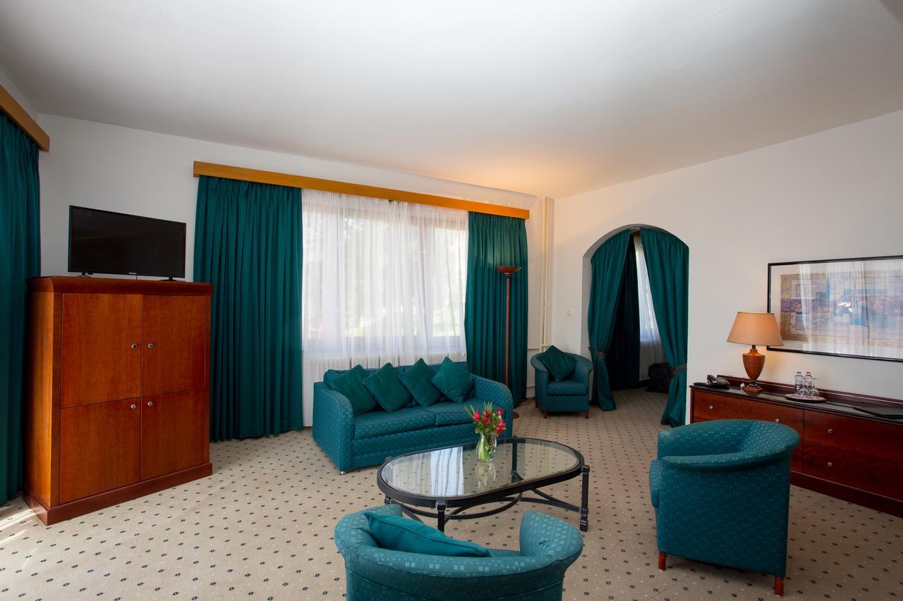 Fontana Lipno Hotel Cerna v Posumavi Bagian luar foto